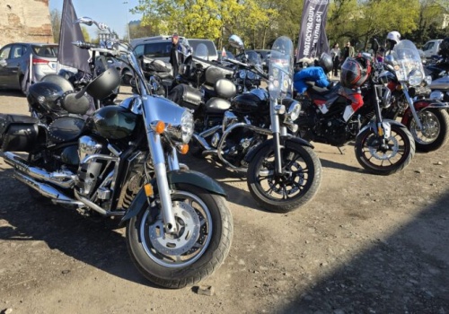 Ponad pół tysiąca motocyklistów wzięło udział w otwarciu sezonu w Piotrkowie