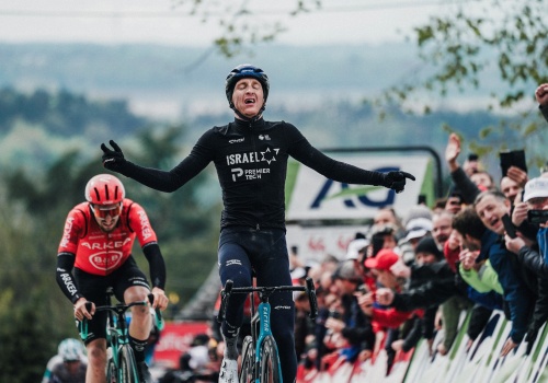 Zwycięzca Strzały Walońskiej 2024 wciąż musi poczekać na pierwszy start w sezonie 2026