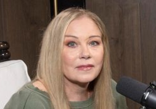 Christina Applegate trafiła do szpitala. Przyjaciele myślą o najgorszym: 