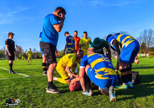 Walczyli dzielnie, przegrali na finiszu. Poważna kontuzja gracza Gamowa