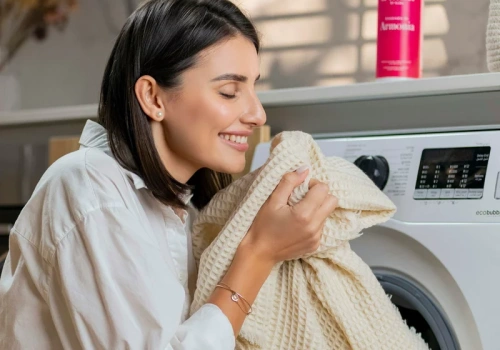 Wlej to do pralki i włącz 60°C, a zniknie kamień i brzydki zapach. Efekt po jednym cyklu