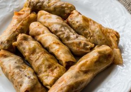 Zapomnij o żmudnym rolowaniu. To tureckie danie z kapusty to hit na rodzinny obiad