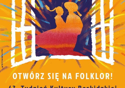 Tancerze w oknie beskidzkiej chaty. Jest plakat tegorocznego TKB!