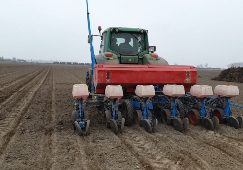 Poprzeczniaki na początku czy na końcu siewu? To zależy