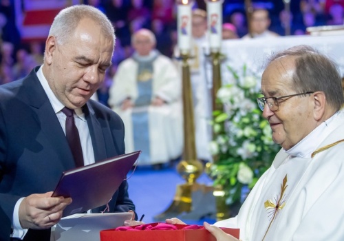 Varga: To mogłaby być ozdoba toruńskiej kolekcji Rydzyka. Dlatego ubolewam nad upadkiem władzy Sasina