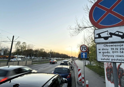 Tobie każą przeparkować auto, żeby turyści mogli pobiegać – i to za twoje pieniądze. Cracovia Maraton