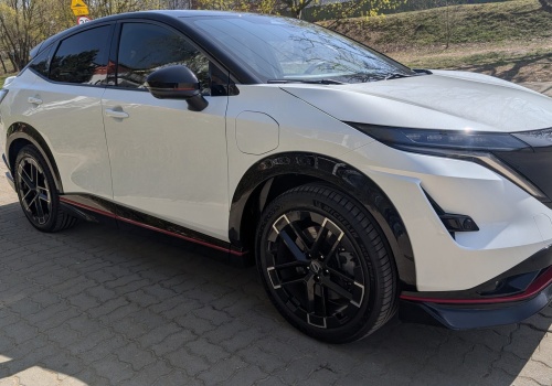 Nissan Ariya Nismo. Elektryczny huragan z zaprzęgiem 435 koni