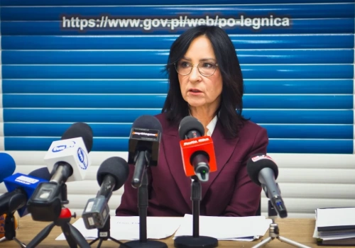 Jakimi przestępstwami z nienawiści zajmuje się prokuratura w Legnicy?