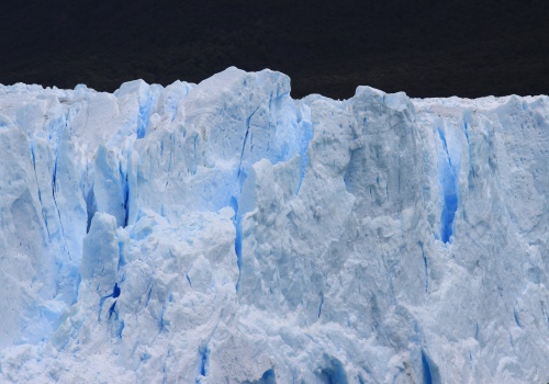 Zaskakujące odkrycie w Arktyce. Mikroskopijne cząsteczki z topniejącego lodu sterują powstawaniem chmur