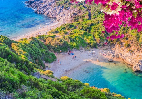 Korfu w majowym wydaniu 🌊☀️ Loty z Warszawy i 3 noce na greckiej wyspie za 629 PLN