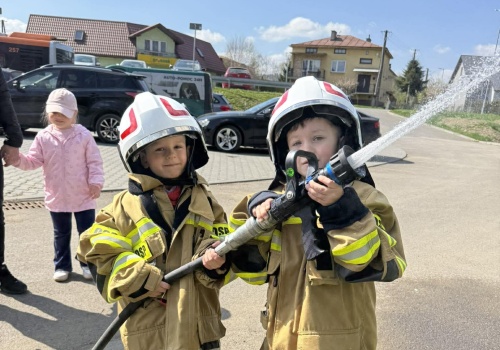 Pierwsze spotkanie Dziecięcej Drużyny Pożarniczej w Żarnowcu