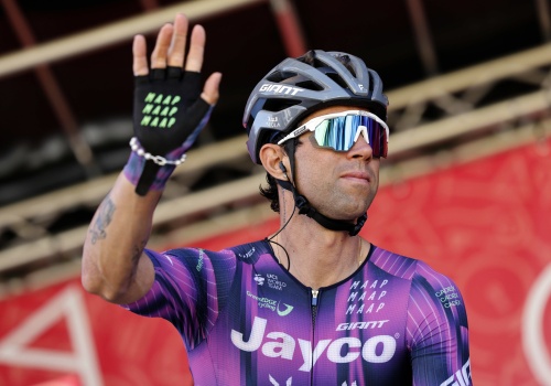 „Nie mogłem ruszyć żadnym palcem” – Michael Matthews wraca na rower po złamaniu obu rąk