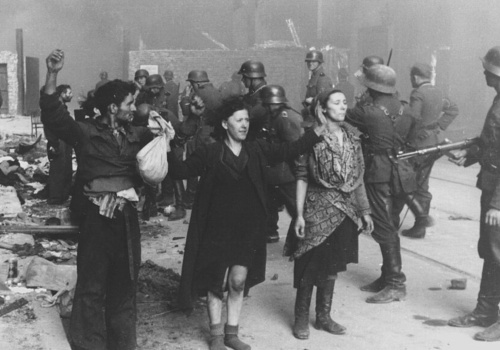 19 kwietnia 1943 – dzień, który stał się symbolem oporu. Powstanie w getcie warszawskim