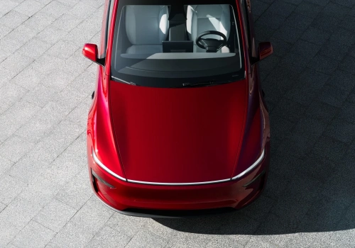 Tesla nie lubi rynku wtórnego. Wlepia kary za sprzedawanie Modeli S i X