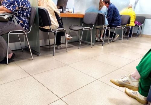 Kasjerka z banku oskarżona o przywłaszczenie pieniędzy wpłacanych przez klientów