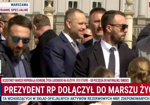 Prezydent Nawrocki dołączył do Marszu Życia. 