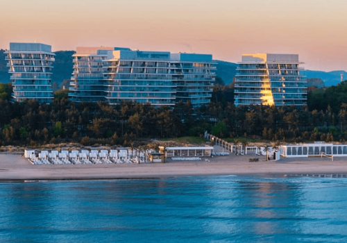 Fala dobrego humoru 🌊 5* resort przy plaży w Międzyzdrojach z basenem i spa 🏖️✨