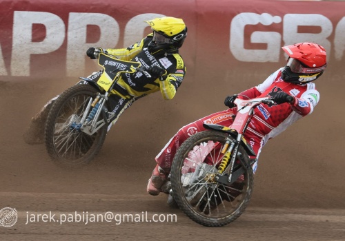 Żużel. Pawełczak bez błędu! Polonia nagle odjechała PSŻ! (RELACJA)