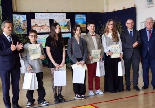 Projekt „… a serce zostało na Kresach” – młodzi częstochowianie pielęgnują pamięć i tradycję