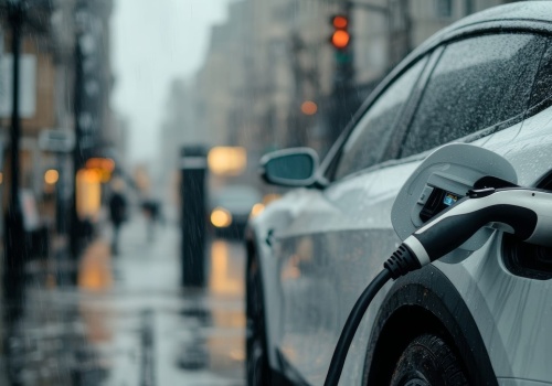 Elektryki w czasie burzy jako magazyny energii. Badania to potwierdzają