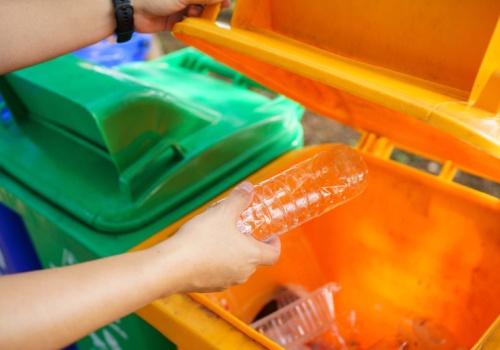 Będzie widać, kto nie segreguje. Od 1 maja specjalne kody na workach na śmieci