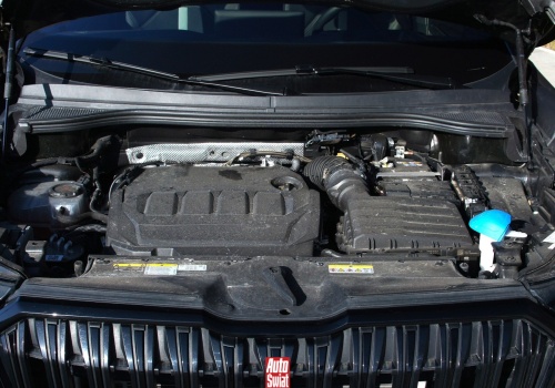 Trzaski po wyłączeniu silnika. Kiedy to normalne, a kiedy powinniśmy się martwić?