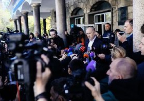 Exit poll w Bułgarii. Koalicja Radewa wygrywa wybory parlamentarne