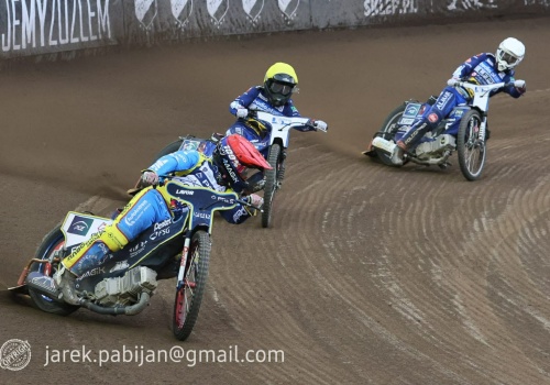 Żużel. Galaktyczny mecz PRES Toruń – Unia Leszno! Decydował ostatni bieg! (RELACJA)