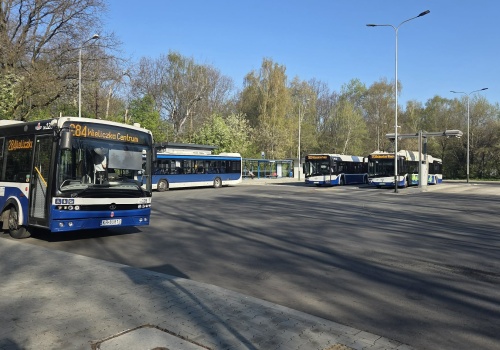 Czego potrzebuje obecnie komunikacja miejska w Krakowie? „Bez sprawnej komunikacji aglomeracyjnej nie da się ograniczyć liczby samochodów w Krakowie.”- nasz wywiad