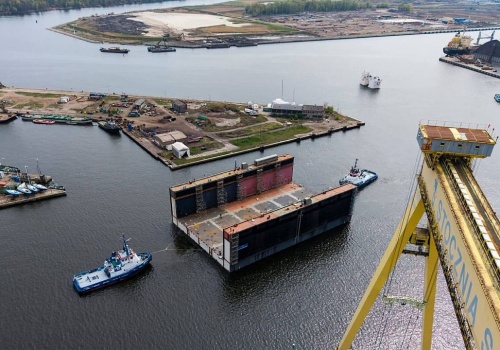 Zwodowano moduł doku pływającego w Stoczni Szczecińskiej 