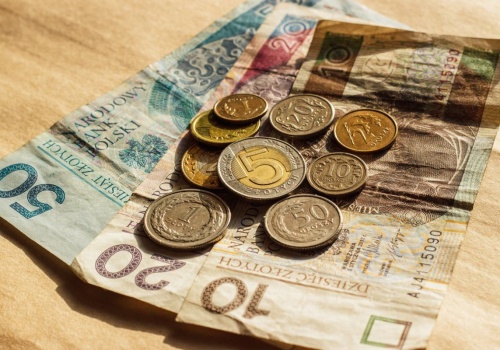 163,36 zł po przeliczeniach ZUS już trafia do emerytów. Niektórzy nie dostaną ani złotówki