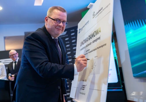 PKP S.A. i Łukasiewicz – Poznański Instytut Technologiczny łączą siły dla innowacyjnej kolei