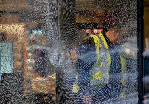 Zamiast pomóc obywatelom uciekli. Szef policji patrolowej podał się do dymisji