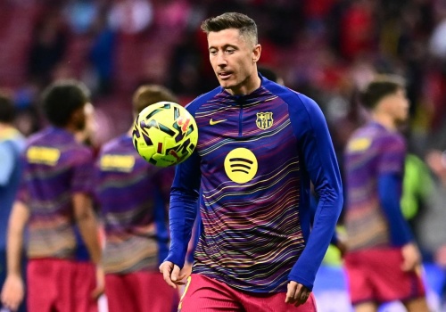 Zahavi bierze sprawy w swoje ręce. Chodzi o przyszłość Lewandowskiego