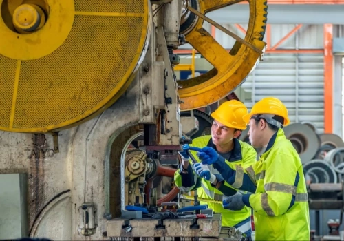 Ceramika ogniotrwała – fundament niezawodnych procesów w wysokich temperaturach