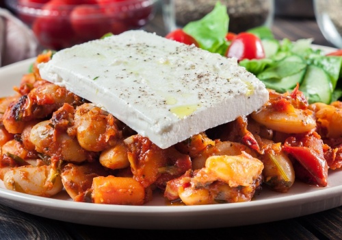 Źródła białka w diecie śródziemnomorskiej. Ciecierzyca i ryby to początek