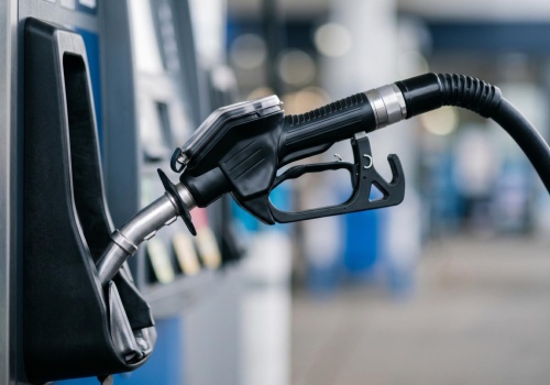 Ceny paliw spadają! Tyle zapłacisz od poniedziałku