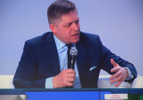 Fico nie poleci do Moskwy! Sprzeciw państw bałtyckich