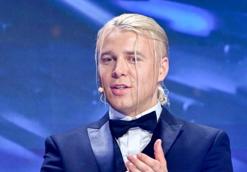 Skolim padł ofiarą oszustów. Wykorzystali wizerunek jego babci