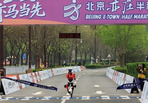 To nie sci-fi. Robot wygrał półmaraton i pobił rekord świata