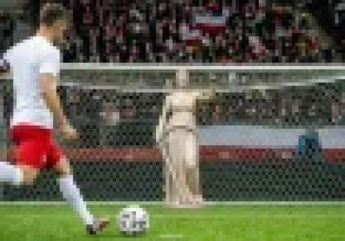 Niedbałe strzały. Co wiemy o spółkach Roberta Lewandowskiego?