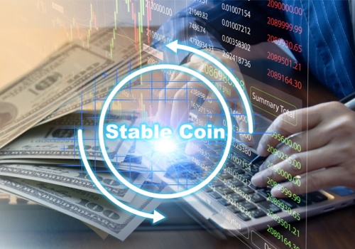 Szef BIS bije na alarm: bez globalnej koordynacji stablecoiny mogą rozsadzić rynki finansowe