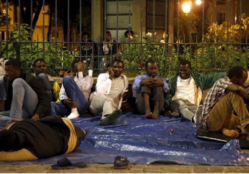 „Głęboka transformacja demograficzna”. Francuzi zaniepokojeni skutkami masowej migracji