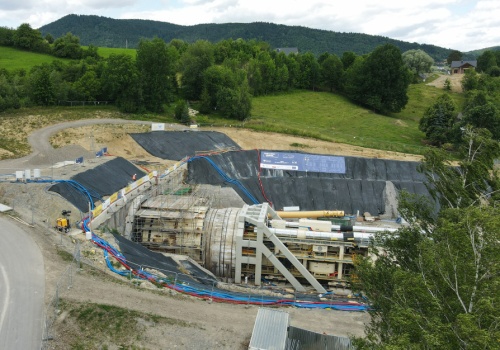 Najdłuższy tunel kolejowy w Polsce. W środku łatwopalny gaz