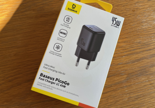 Baseus PicoGo GaN Fast Charger 45W – mała i dużo może