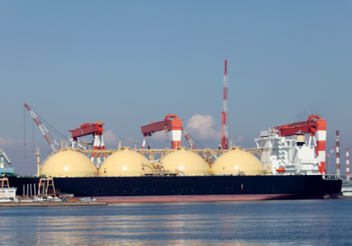 Globalny rynek gazu wstrząśnięty blokadą Cieśniny Ormuz