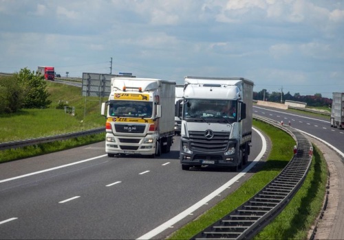 Jednoosobowe firmy transportowe z miliardowymi zaległościami. Nowe dane KRD