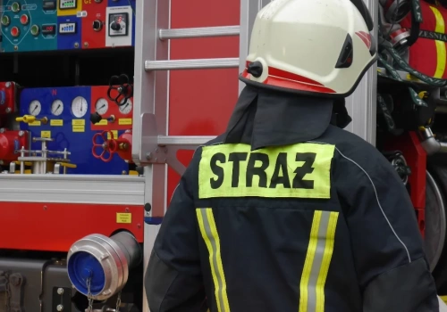 Pożar samochodu na os. Witosa. To już kolejny przypadek w krótkim czasie