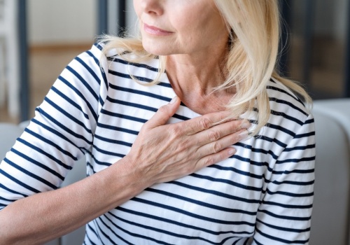 Uczucie ciężkości po posiłku? Ten jeden nawyk może być winowajcą