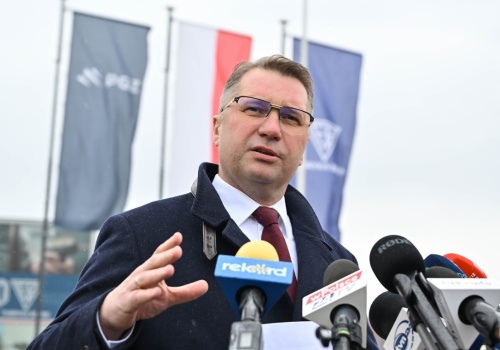 Czarnek do TVN24: Zakład pada, a pan się pyta o Morawieckiego?